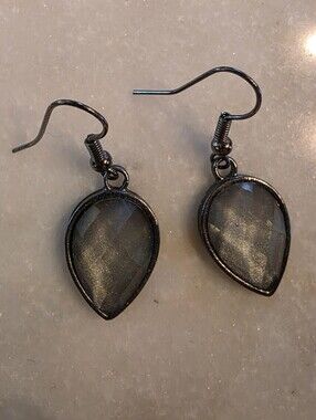 Teardrop Earrings Gray/Blue, Gunmetal Setting, Faceted Drop Earrings New